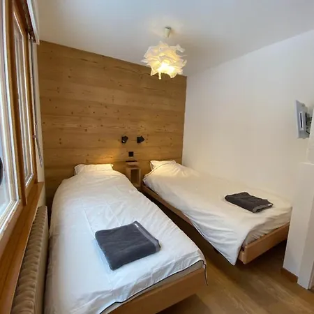 アパート Hurlebise 8 *