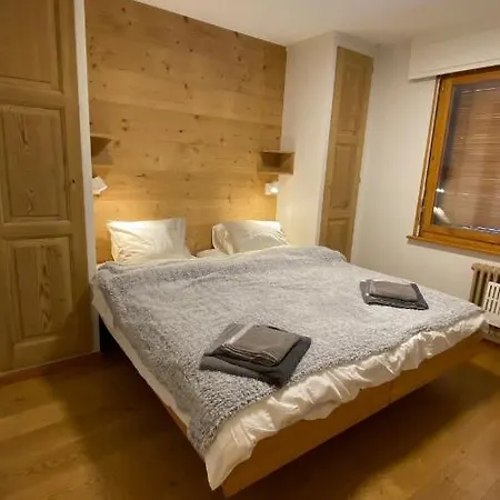 アパート Hurlebise 8 *