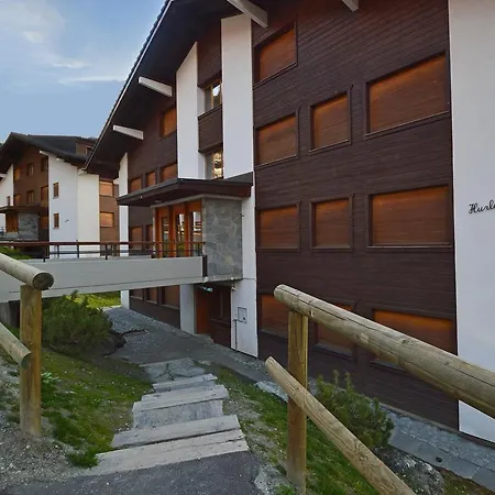 Hurlebise 8 アパート